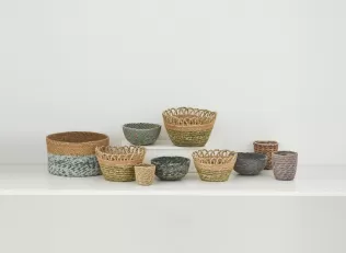 Seagrass Woven Bowl-Shaped Basket