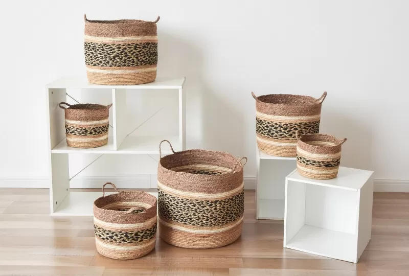 Set of 6 Seagrass Corn Husk Woven Storage Baskets